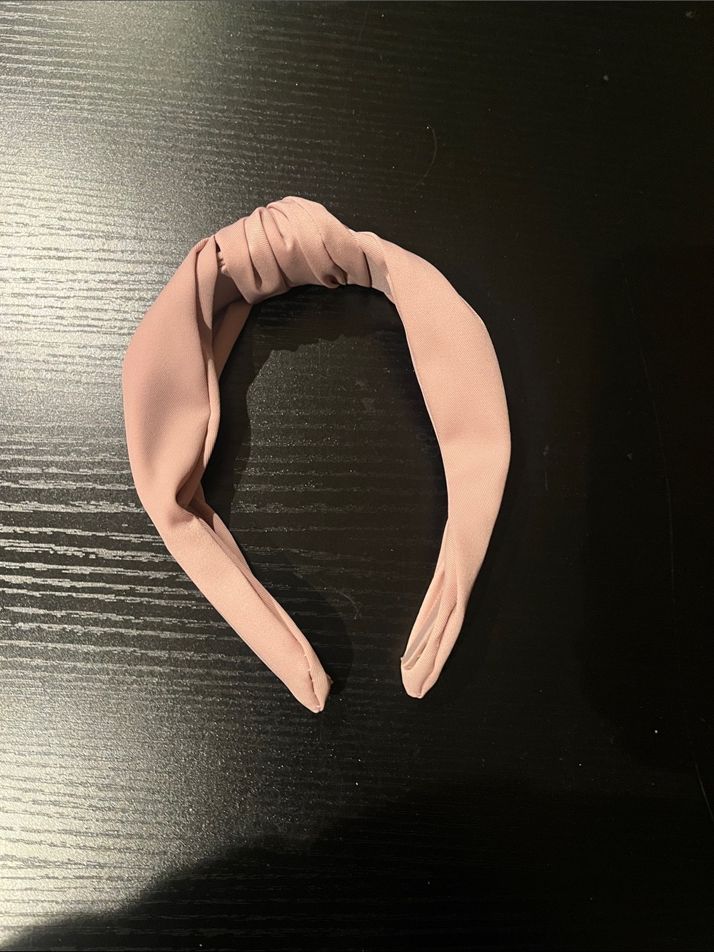 Chic Blush Knotted Headband - Women's Hair Accessory